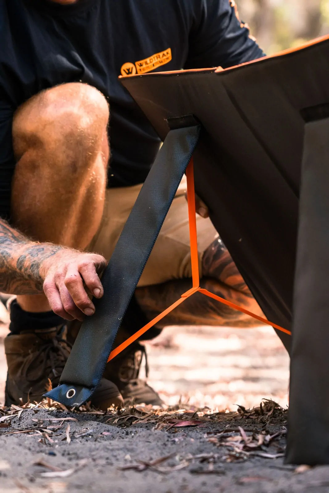 Wildtrak™ 160W Folding Solar Blanket