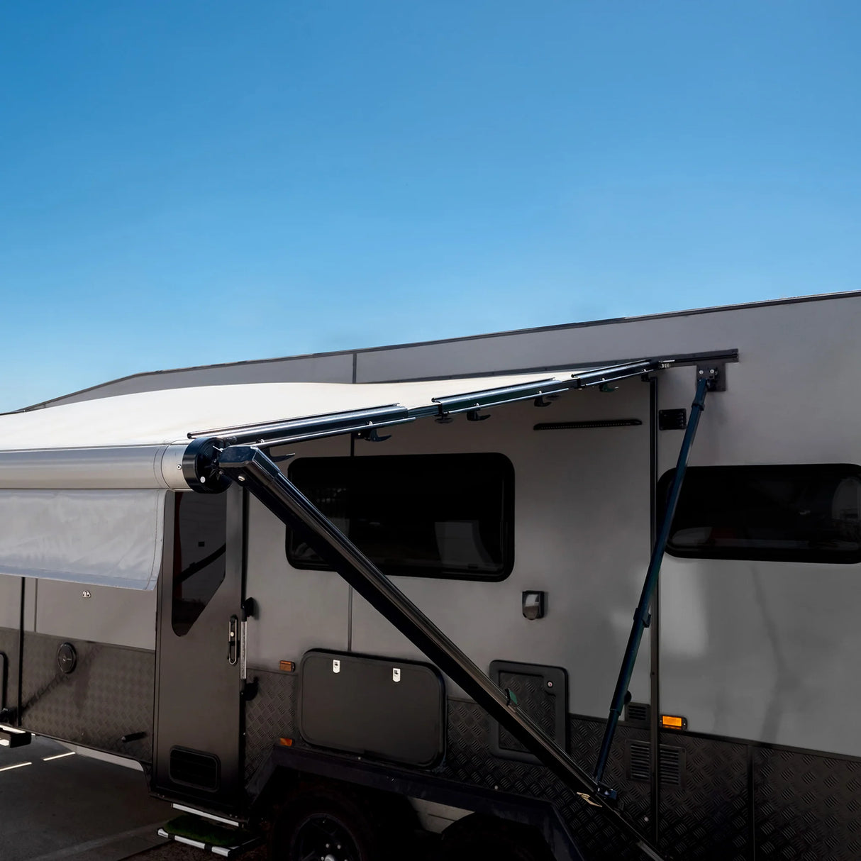 AUSSIE TRAVELLER ANTI FLAP KIT PRO BLACK