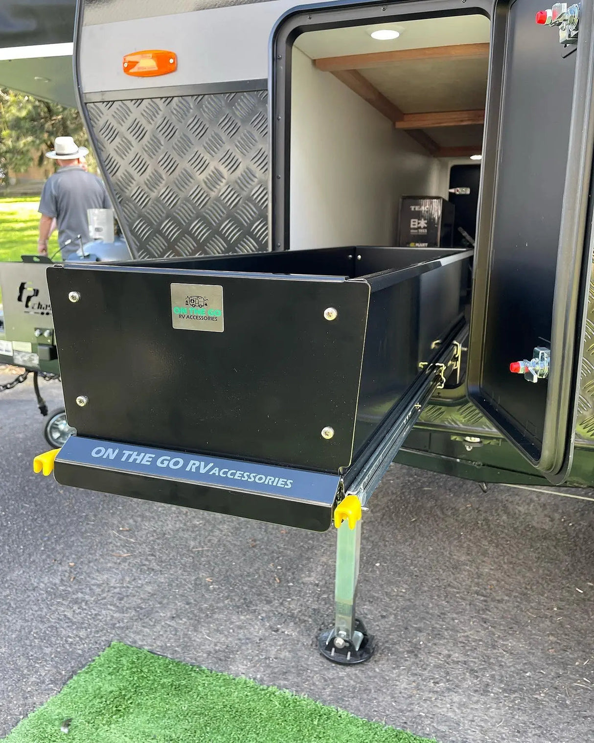 On the Road RV DS320-1000 High Sides Only