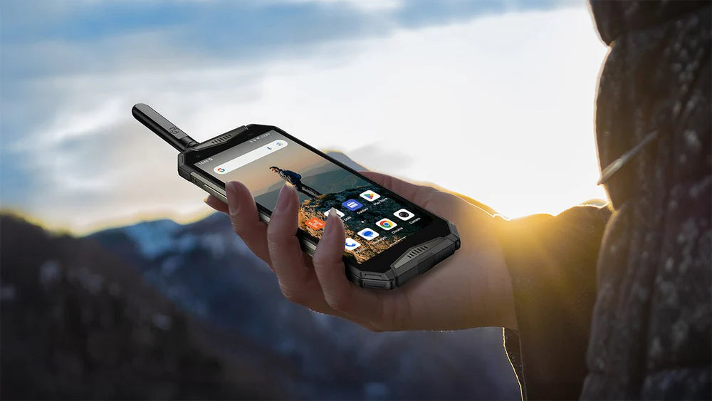 HX-Z6 ALPINE 5.6 INCH UHF DMR SMARTPHONE NAVIGATOR INCLUDING HEMA NAV