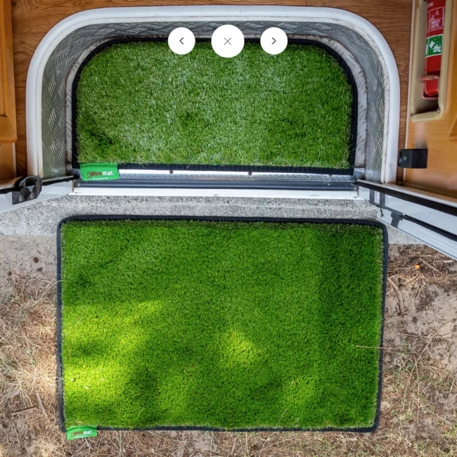 Muk Mat Rounded Small Mat - Green, 55 x 26cm