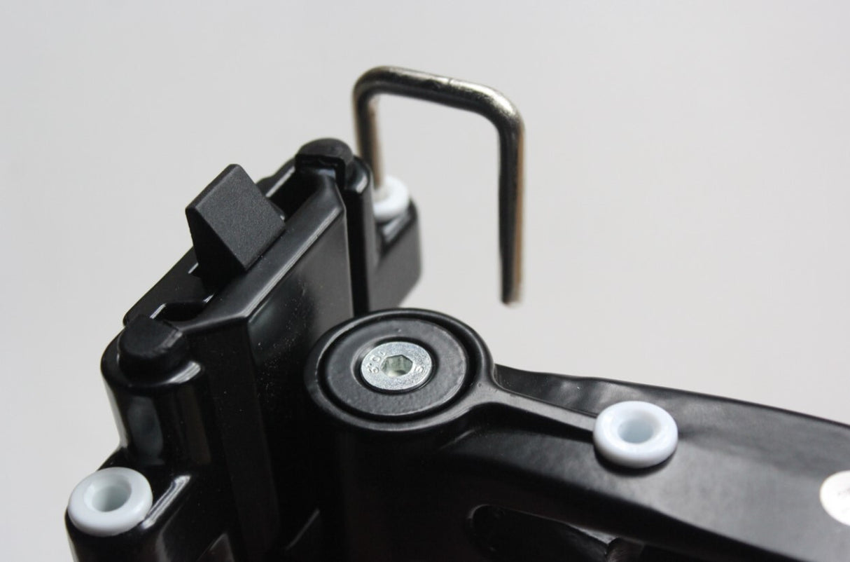 TRA Dual arm LCD TV bracket with 2 mounting brackets